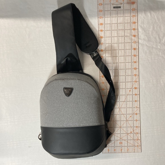 Arctic Hunter sling bag - Picture 11 of 13